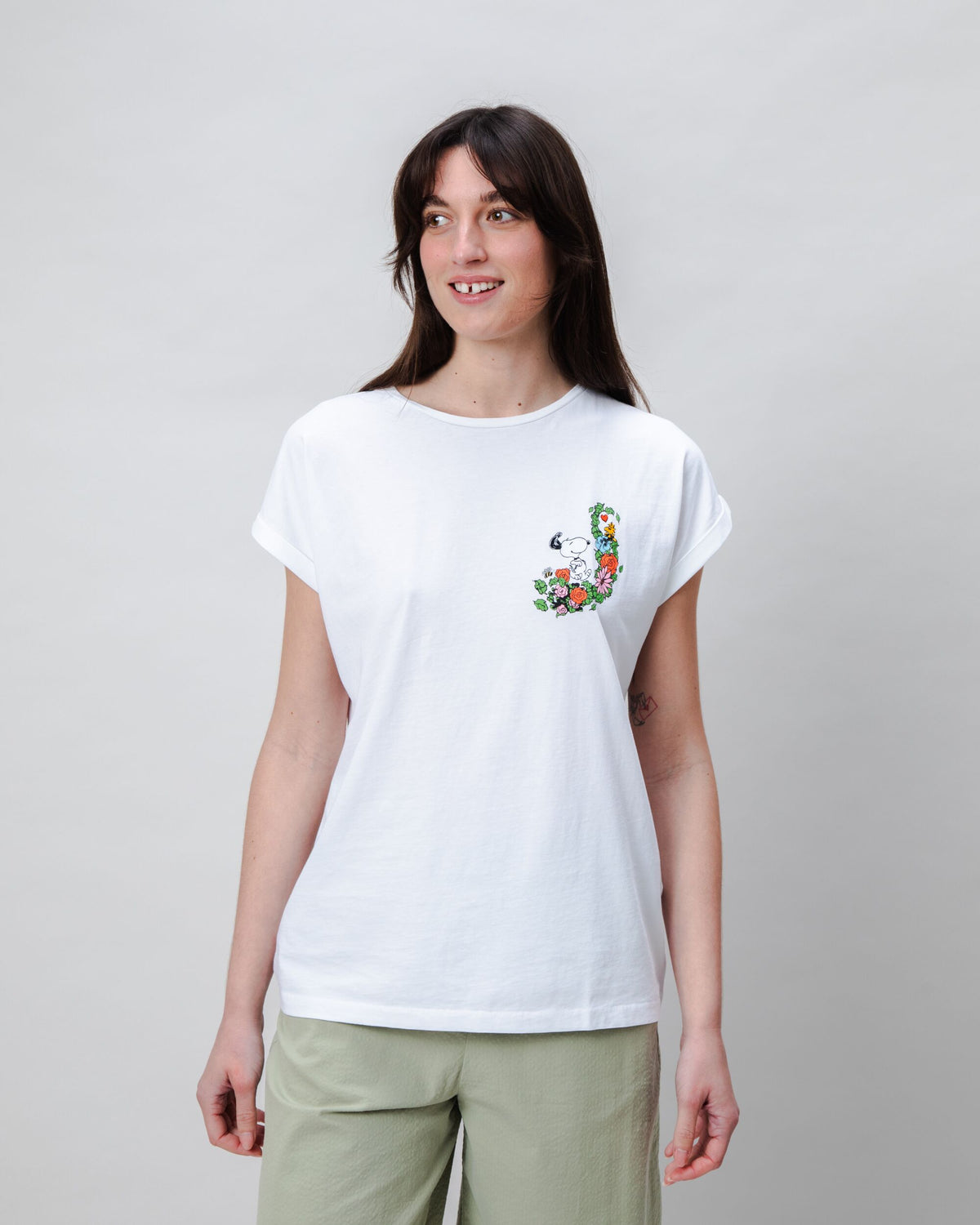 Peanuts Flowers Scoop Tee White
