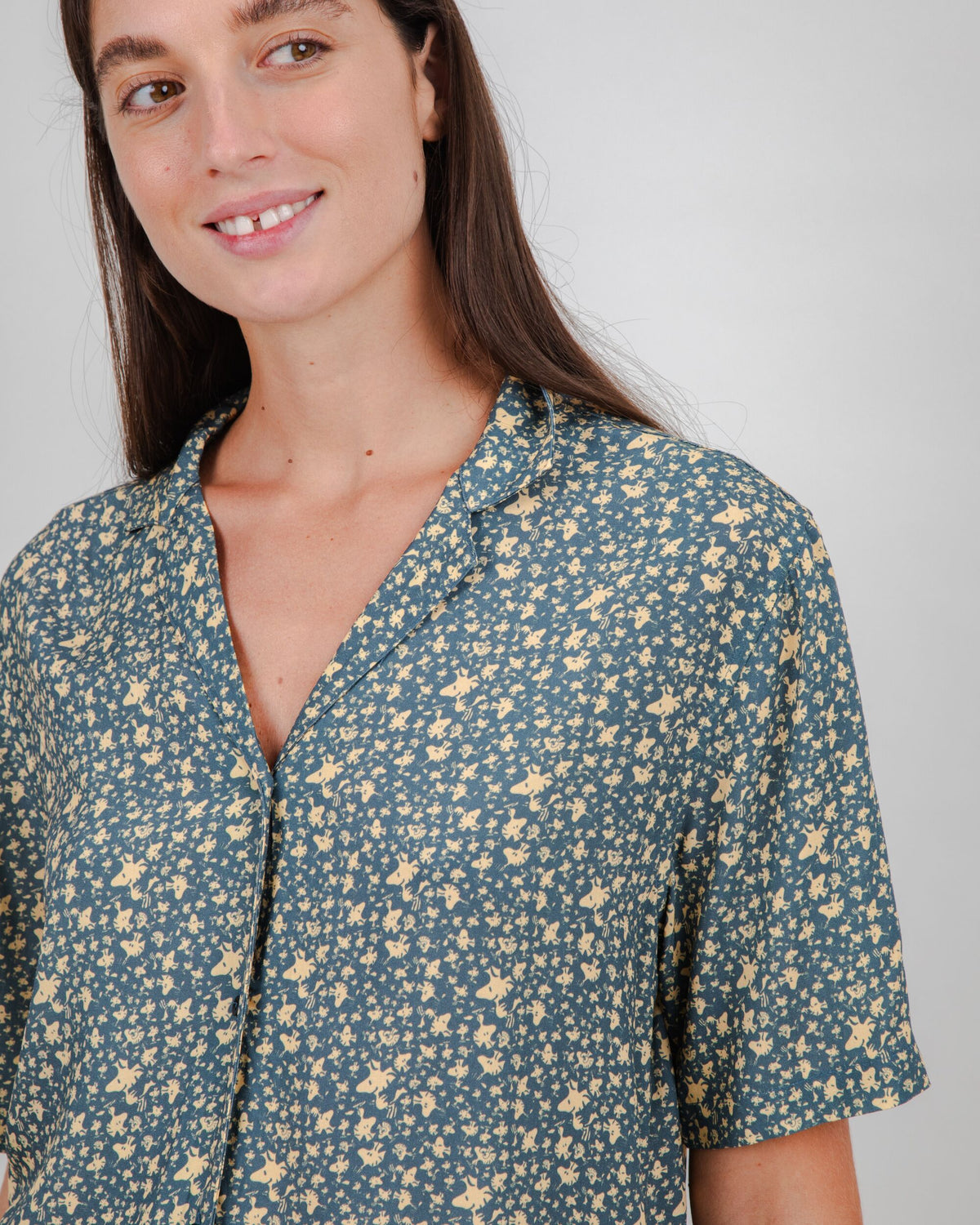 Peanuts Woodstock Aloha Blouse Navy