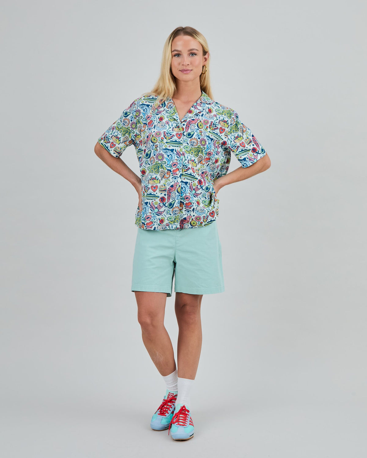 This is Asis Aloha Blouse