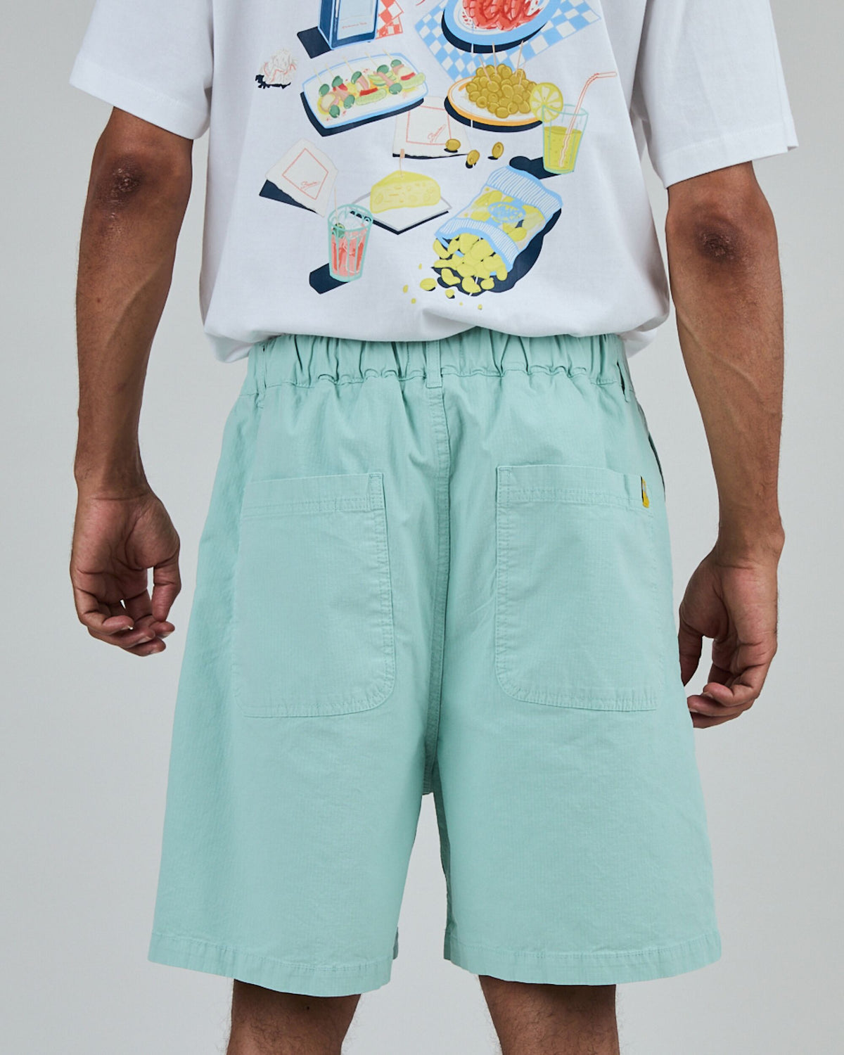 Relaxed Shorts Dolphin light Green